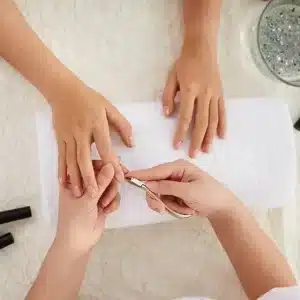 Cuidados Essenciais com as Unhas e Cutículas